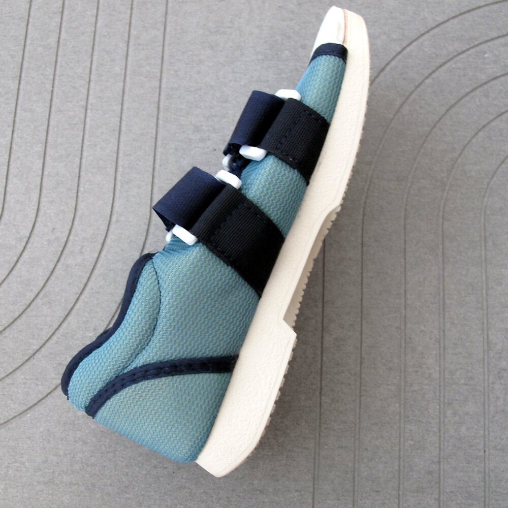 Post surgery soft tissue procedures & post trauma recoveryOpen-toe breathable
